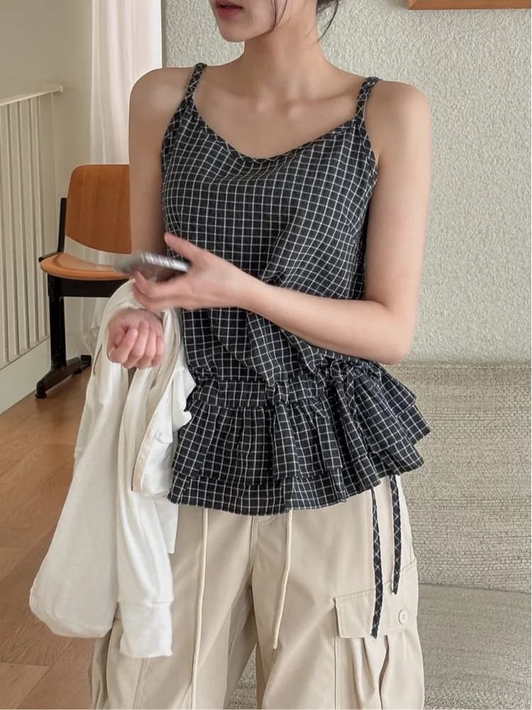 Dongdaemun Summer 2026 Women's Drawstring Tie-Back Blouse Korean Style Ruffle Hem round Neck Single Piece Regular Fit Vest