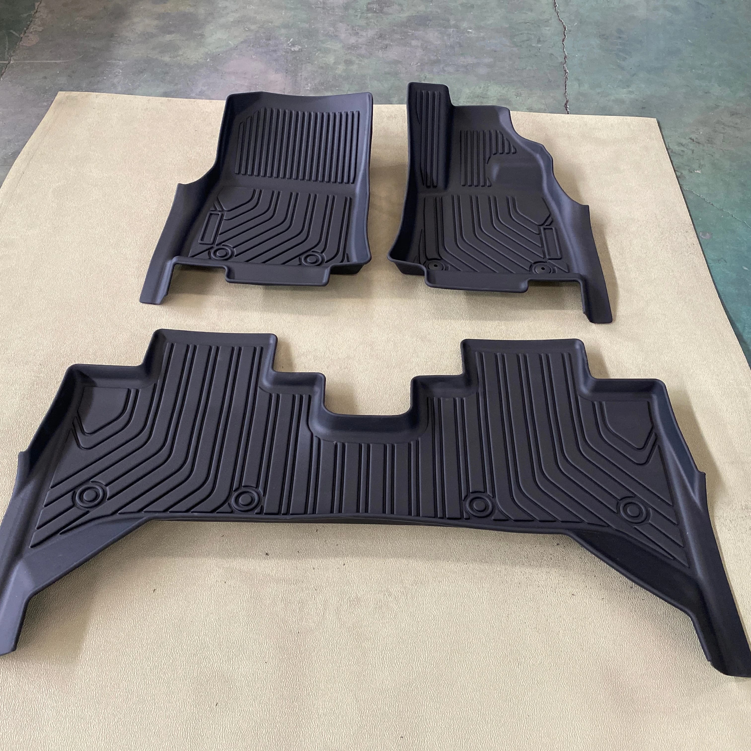 Tappetini per auto 3D per BYD Shark Accessori interni per auto Vassoio per piatti profondi Tipo Tappetini in TPE Tappeti impermeabili Nuova fodera per piedi per RHD
