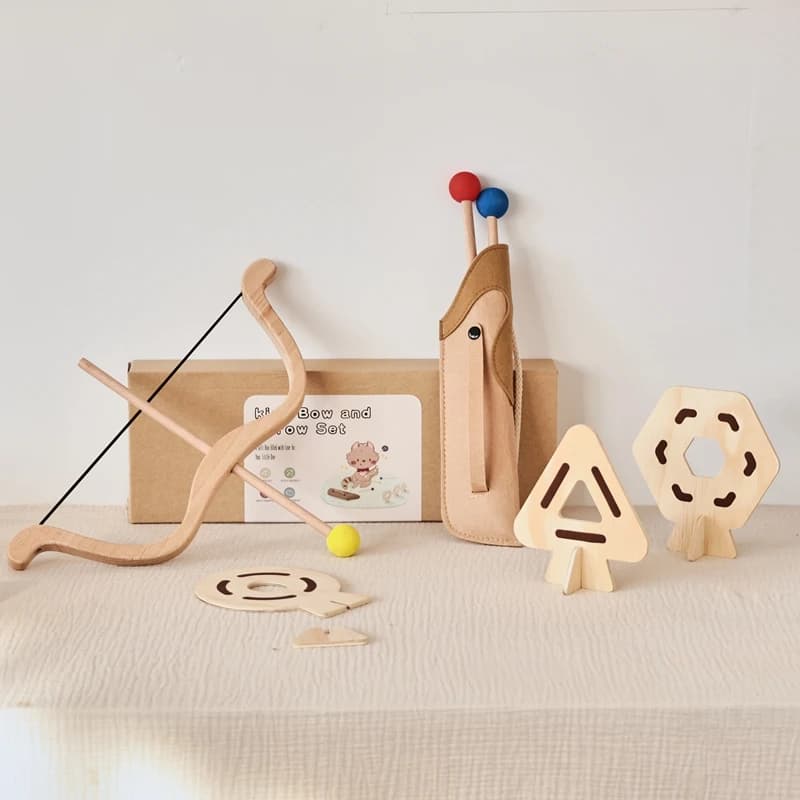 Giocattoli Sportivi per Bambini da Esterno con 3 Frecce a Ventosa e 3 Bersagli, Set Arco e Frecce in Legno per Bambini, Giocattolo per lo Sviluppo della Motricità Fine