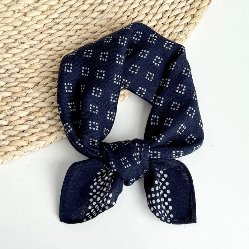 Women's wool scarf with square head, wrapping for neck, breathable, sun protection, summer accessory, beach, luxury spring holidays