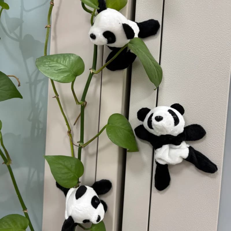 Nice Panda Shape Magnet in Soft Plush - Oval Decoration for Lavagna and Refrigerator, Perfect for Gifts and Organization
