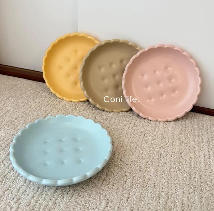 Biscuit Pet Plate, Ceramic Bowl, Treat & Canned Food Dish for Cats & Dogs, Anti-Black Chin Wet Food Bowl