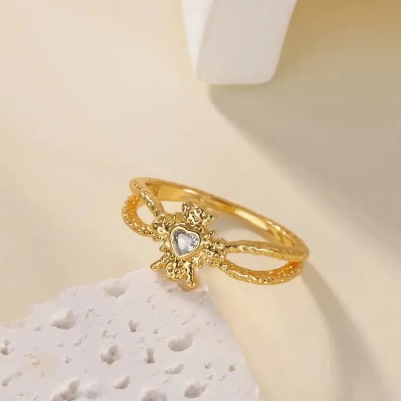 Anelli geometrici a forma di cuore con zirconi per donna Anello da dito a forma di cuore delicato placcato in oro 18 carati Regalo di gioielli di Natale per matrimoni durevoli