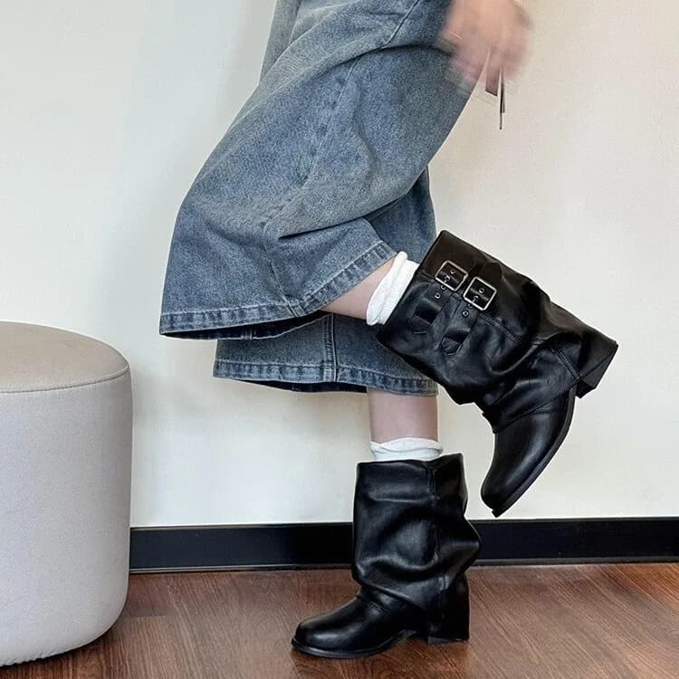 Short boots women's 2025 autumn and winter new item black super hot pants leg boots short boots women