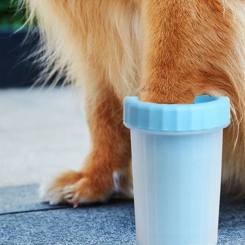 Nuovo e popolare pulitore automatico per zampe di animali domestici, tazza per lavare le zampe di cani e gatti, strumento portatile per la pulizia delle zampe