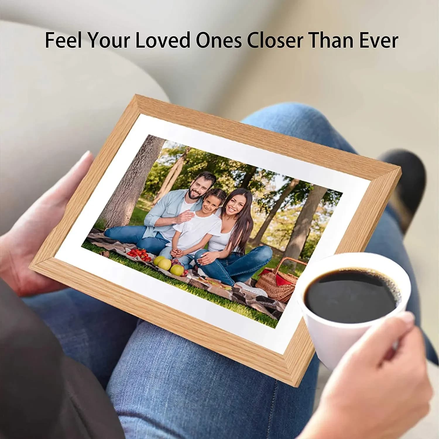 10.1Inch Wifi Digital Photo Frame With Wooden Frame Wifi 32G Via Frameo App