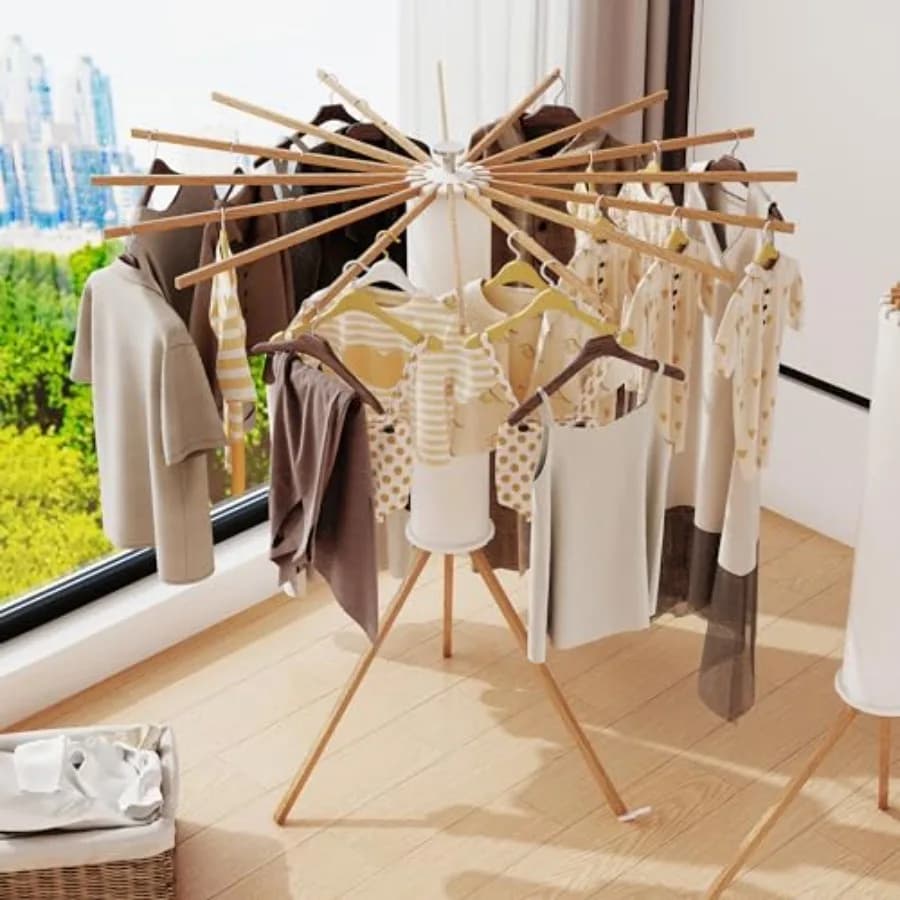 Treppiede drying rack from Earth with 16 Wood, Foldable and Retractable