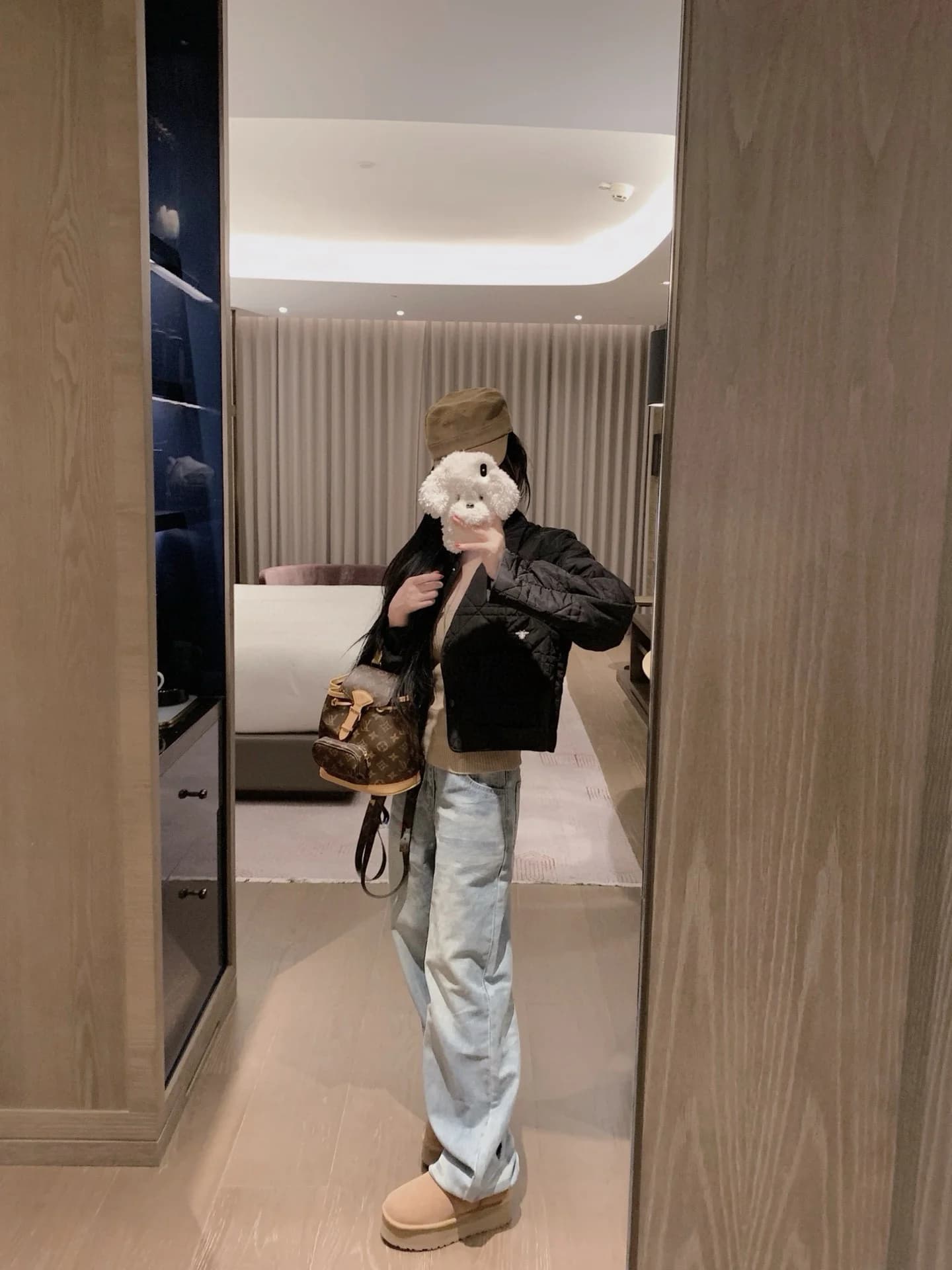 Elegante Giacca Corta in Cotone da Donna con Ricamo a Ape, Foderata in Cotone Sottile, Stile Femminile, Scollo a V, Chiusura con Bottoni