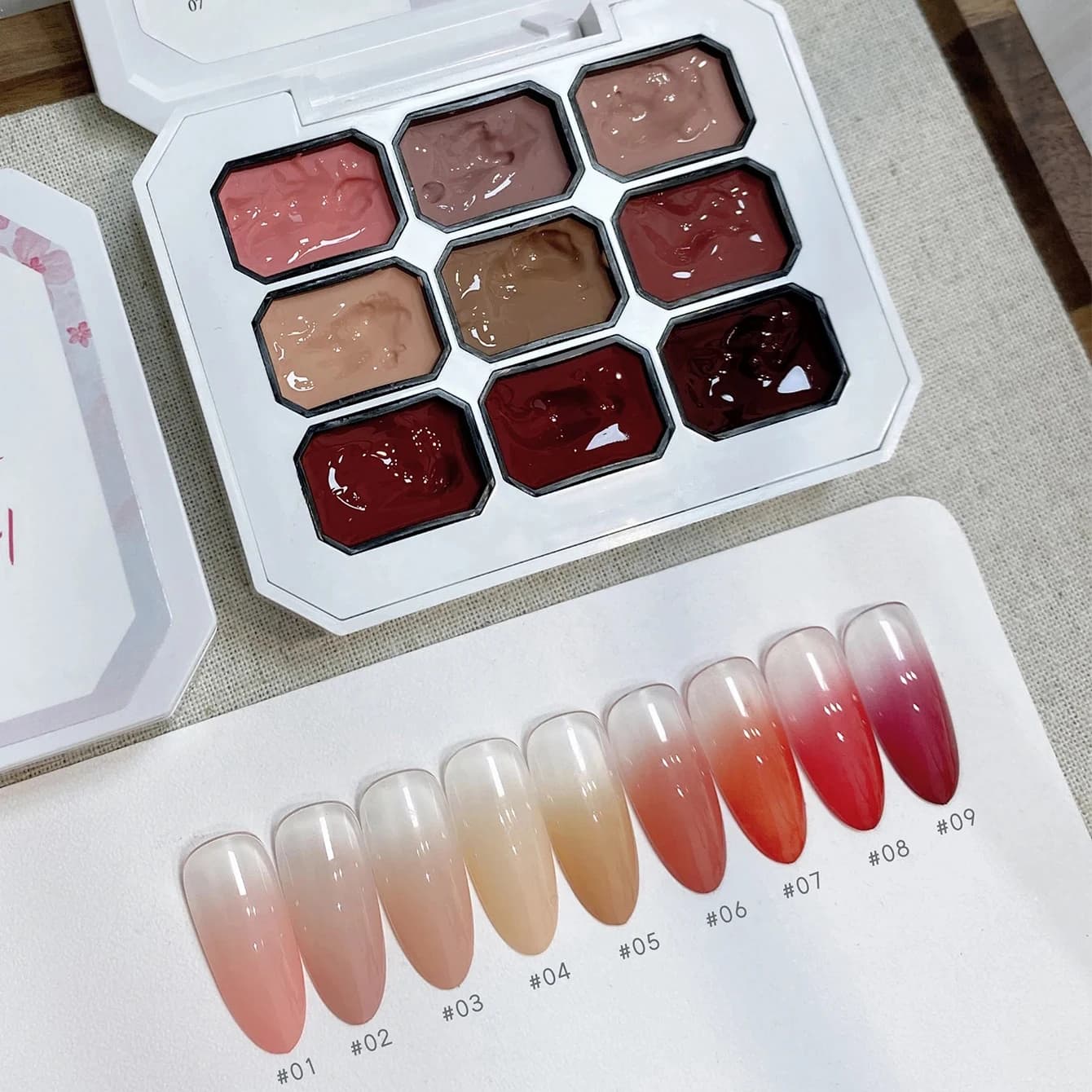 Smalto Gel per Unghie in 9 Colori, Rosa Nude ad Alta Saturazione, Popolare Smalto Semi-Solido Effetto Blush, Adatto per Uso Professionale