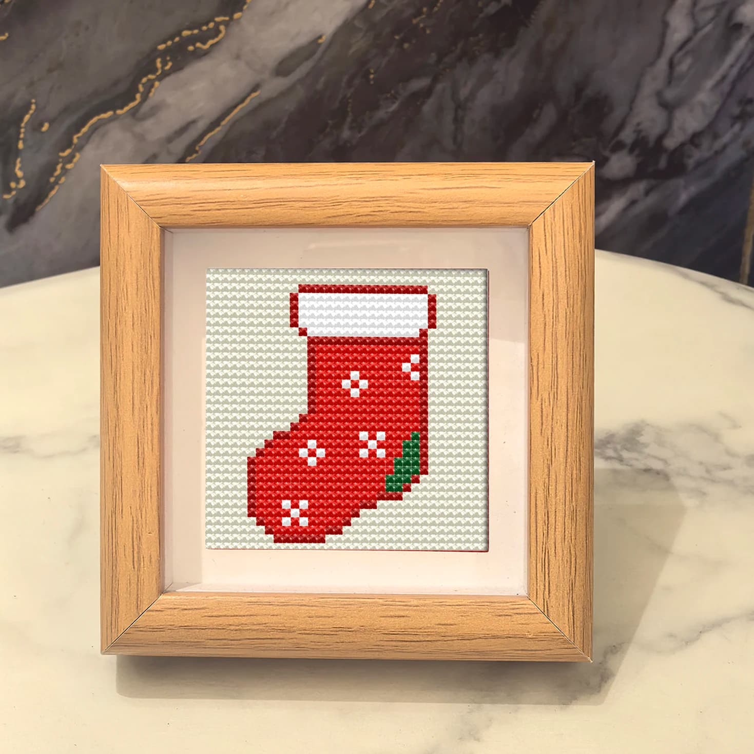 Warm Red Snowflake Christmas Stocking Cross-Stitch Kit, Framed Ornament, DIY Craft Material Pack, Cartoon Simple Cute Winter Desk Holiday Decoration