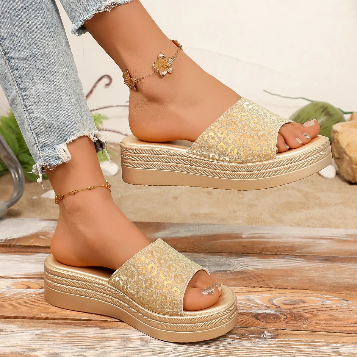 2026 New Women Wedges Sandals Trend Solid Color Simple Casual Slippers Summer Fashion Comfortable Platform Slippers Slides Women