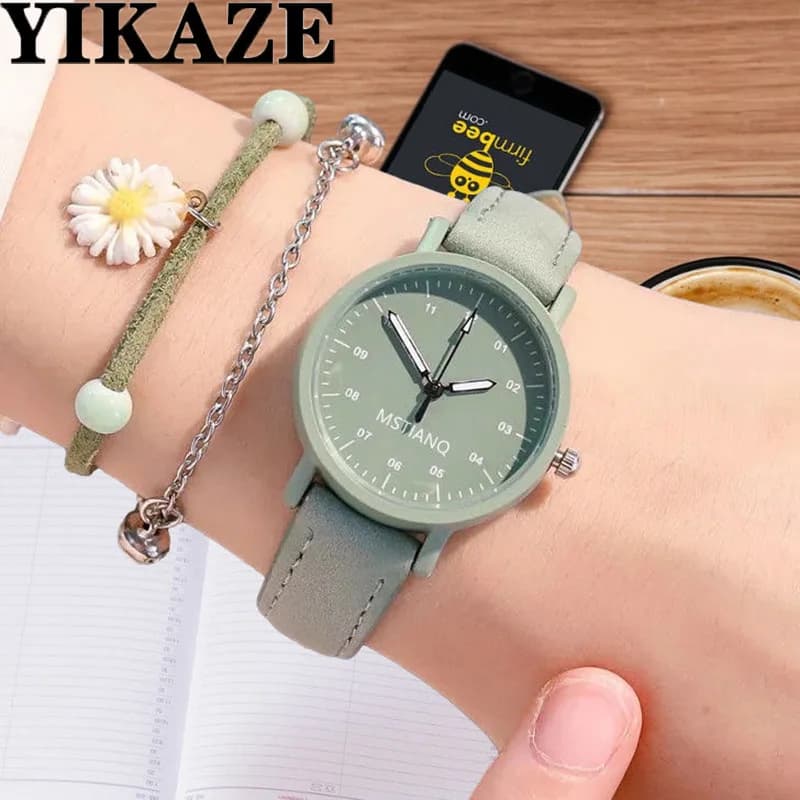 YIKAZE Women's Watch PU Leather Strap Women's Quartz Watch Retro Wrist Watch with Waterproof Round Dial Ladies's Watch