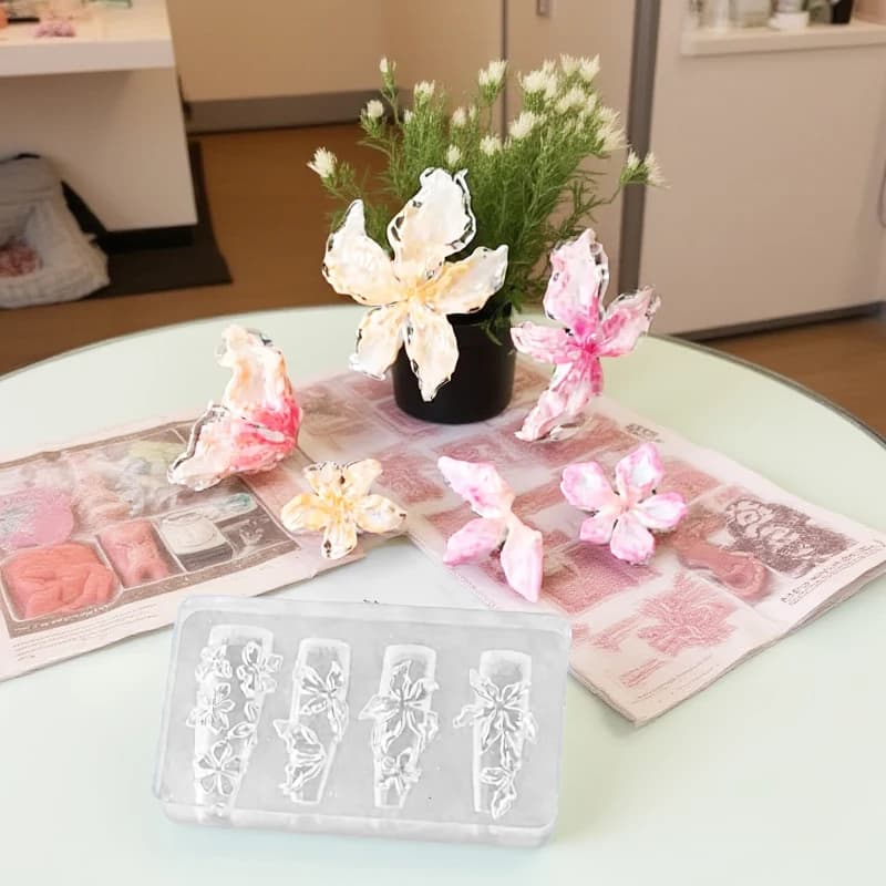 Serie di fiori Accessori per unghie in silicone 3D Stampo per intaglio Fiore di ghiaccio Giglio Modello fai da te Stampo per intaglio di nail art Ciondoli