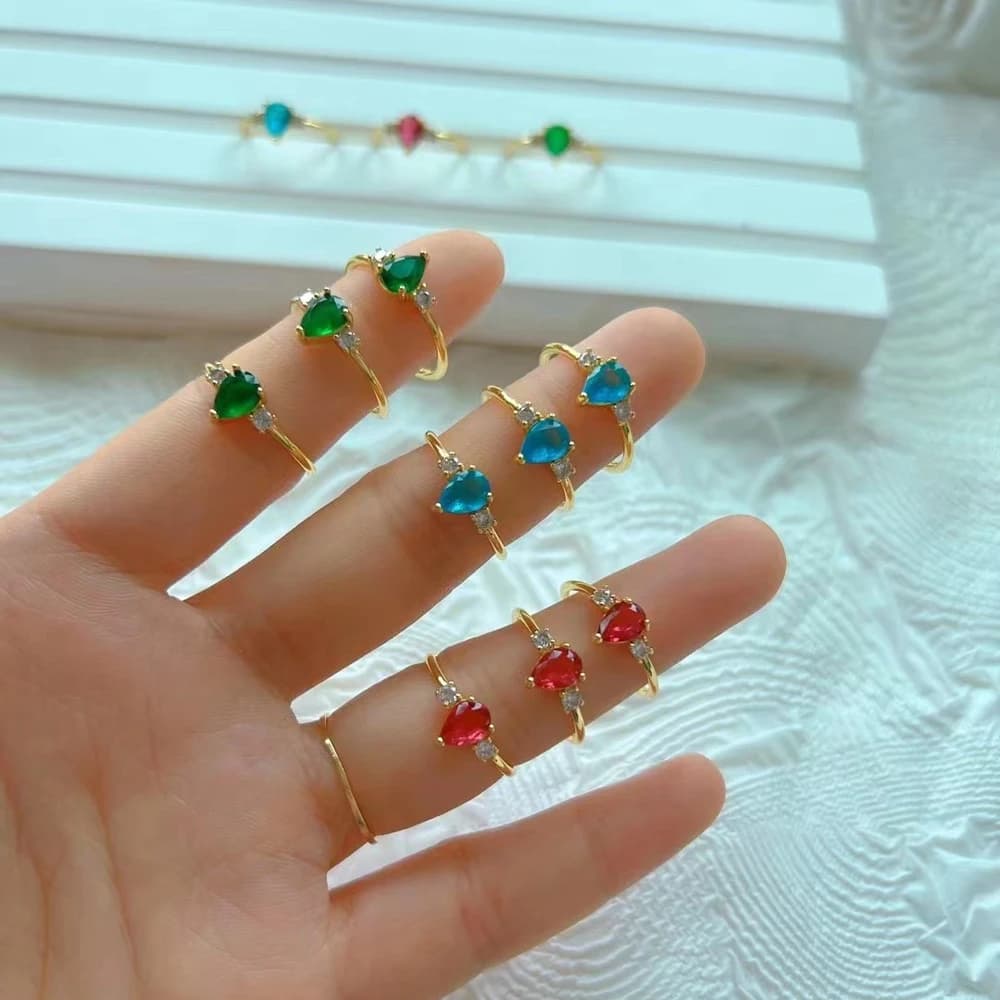 10 pezzi, piccoli anelli pendenti CZ per le donne semplici carini dorati eleganti anelli da sposa con zirconi cubici gioielli di moda regali per ragazze