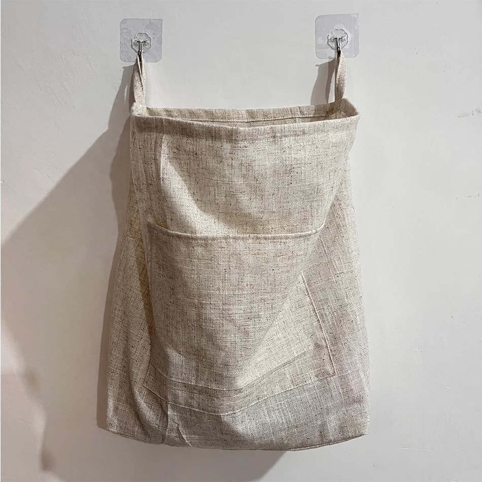 Hanging basket with zipper, storage bag to hang over the door for clothes, toys and various items, space saving