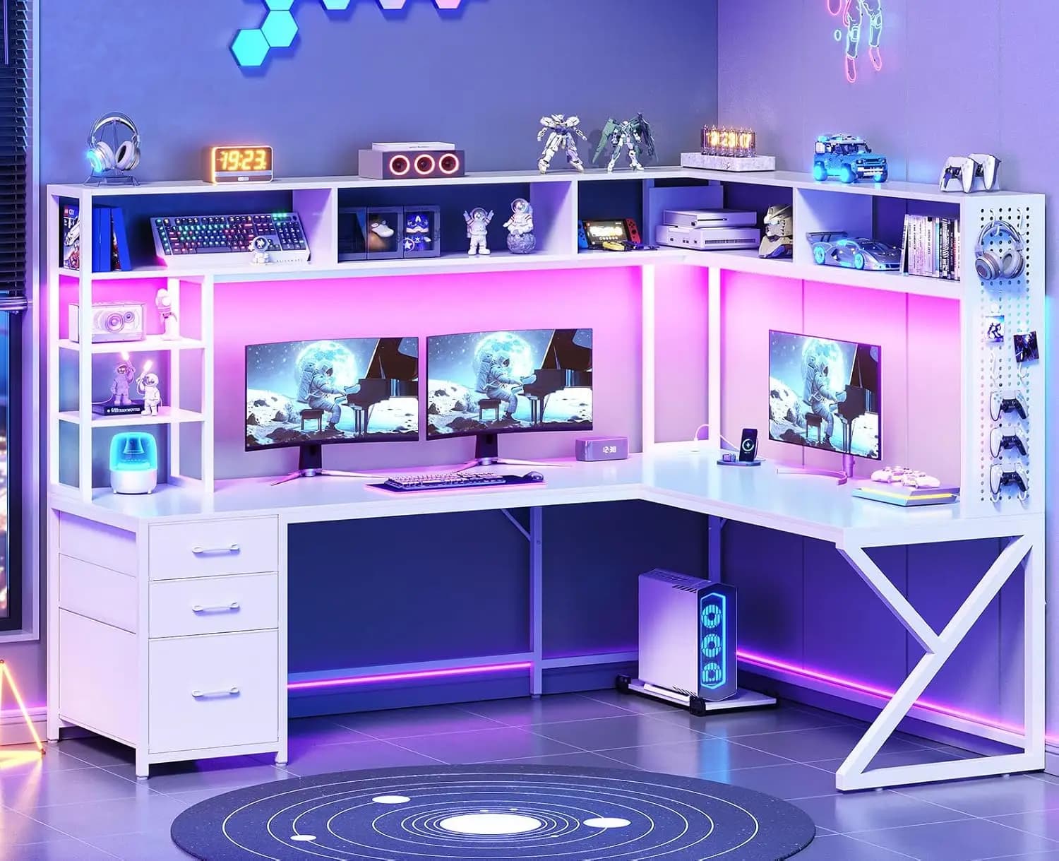 Scrivania da Gaming Angolare a L Convertibile con Cassetti, Pannello Forato, Prese Elettriche e Luci LED per Ufficio Domestico, Bianca
