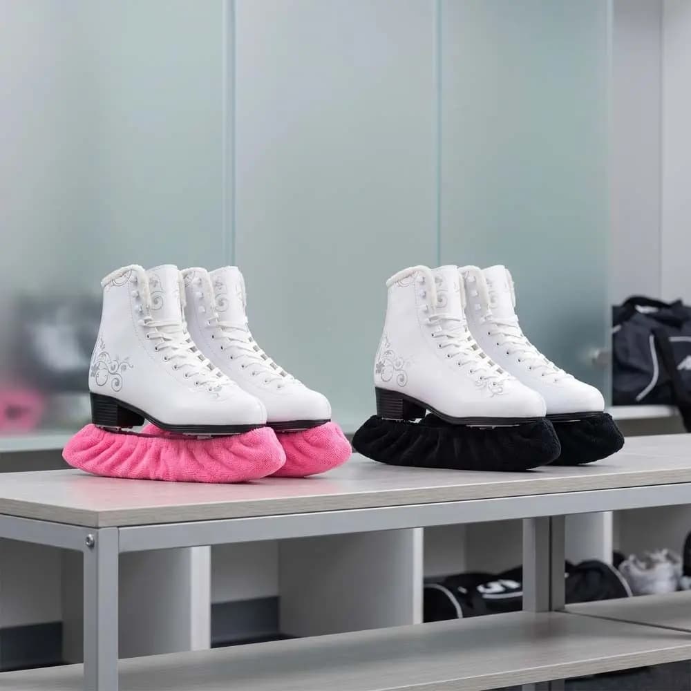 1 paio di copriscarpe protettivi morbidi per pattini da ghiaccio, custodia in peluche per pattini da hockey, protezione per scarpe da pattinaggio, colorato e traspirante