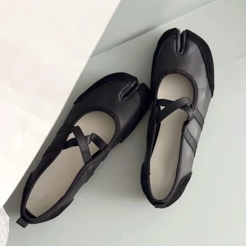 Scarpe basse Tabi con cinturino incrociato Donna Design alla moda casual Scarpe Mary Jane Slip-on Scarpe da ginnastica per balletto con punta divisa 2025 Estate elegante Nuovo