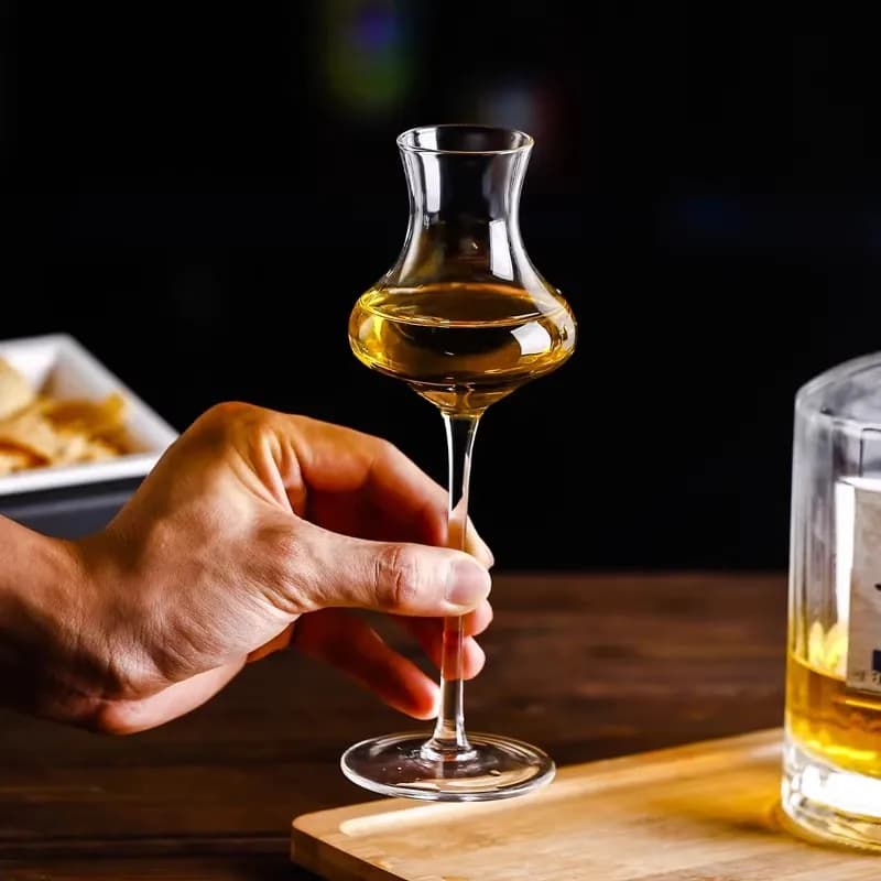 Calice in Cristallo Senza Piombo da 125ml per Degustazione Vino e Champagne, Elegante Bicchiere per Whisky, Calice per Bevande Pure