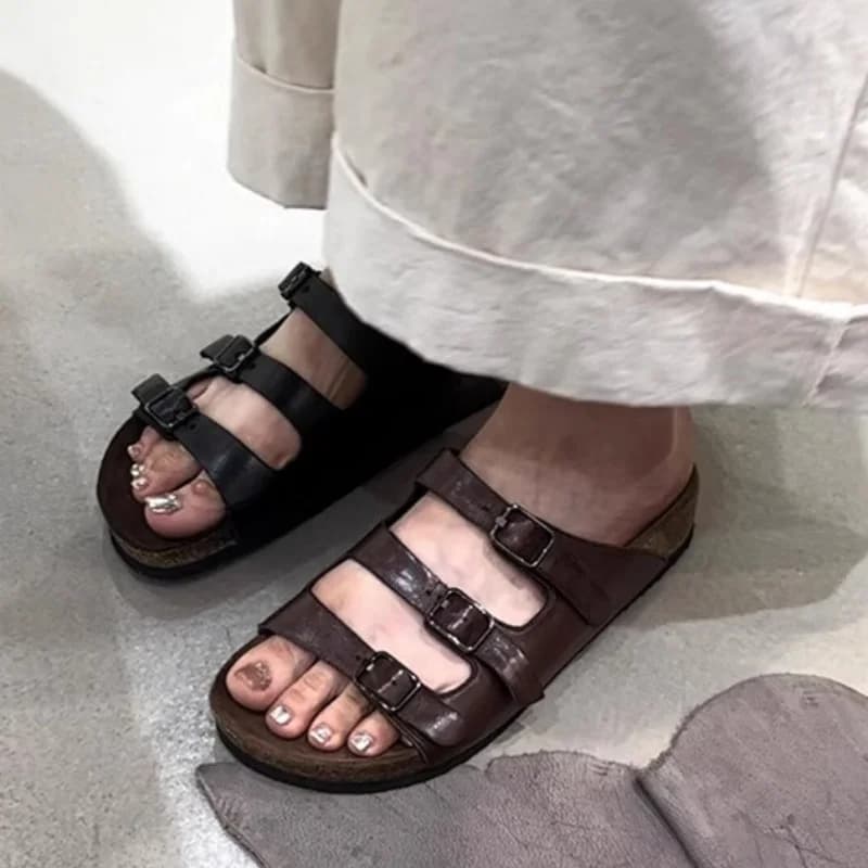 **Summer New Round Headed Elegant and Sexy Flat Slippers Fashionable Hot Selling Comfortable and Casual Beach Sandals for Women