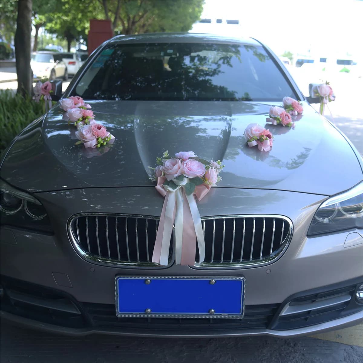 YeeNanee Set da 13 Pezzi Decorazioni per Auto 'Just Married' Fiori Rosa Artificiali con Nastro per Specchietto e Maniglia Porta Auto da Matrimonio