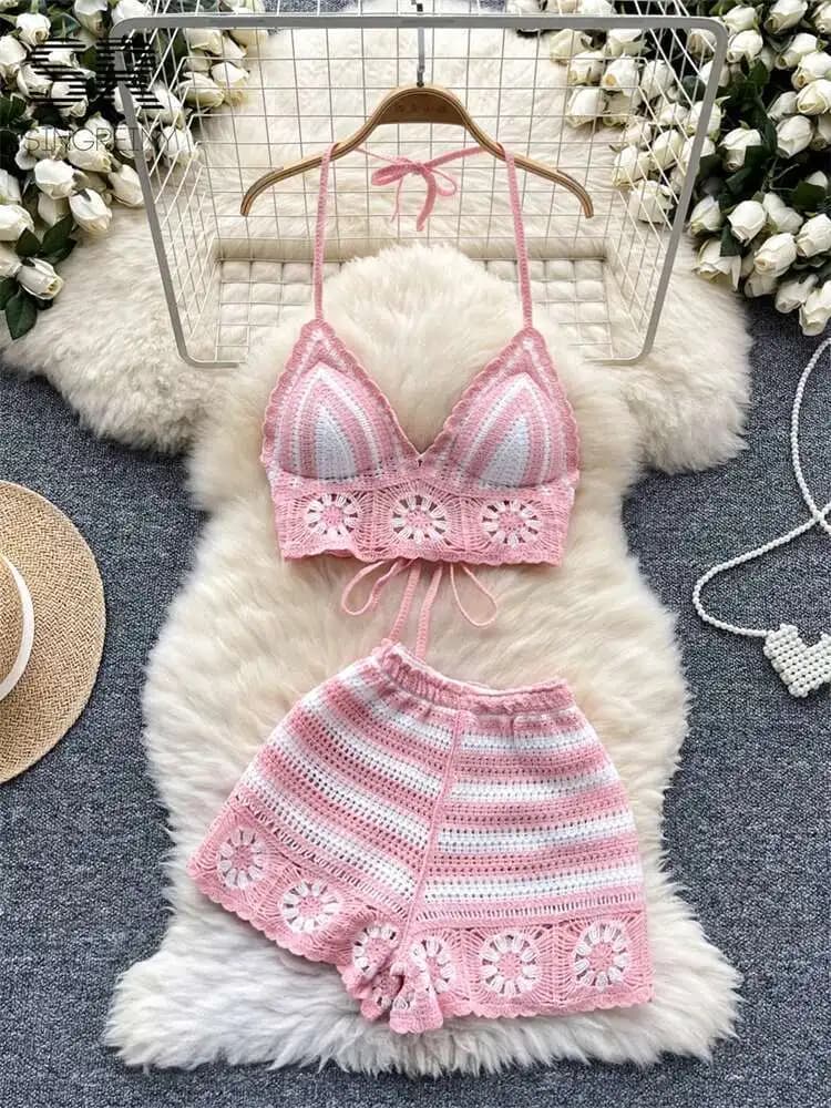 Vacanza al mare Maglia 2 pezzi Abiti da donna Crop Top Halter senza maniche Lace Up Camis + Pantaloncini in vita elastica Gancio Fiore Hollow 2 pezzi Set