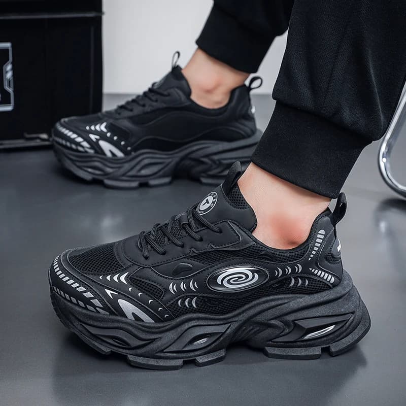 Men casual shoes with thick sole and mesh panels, breathable summer running shoes with soft sole, fashionable sports shoes for outdoors, men's sneakers