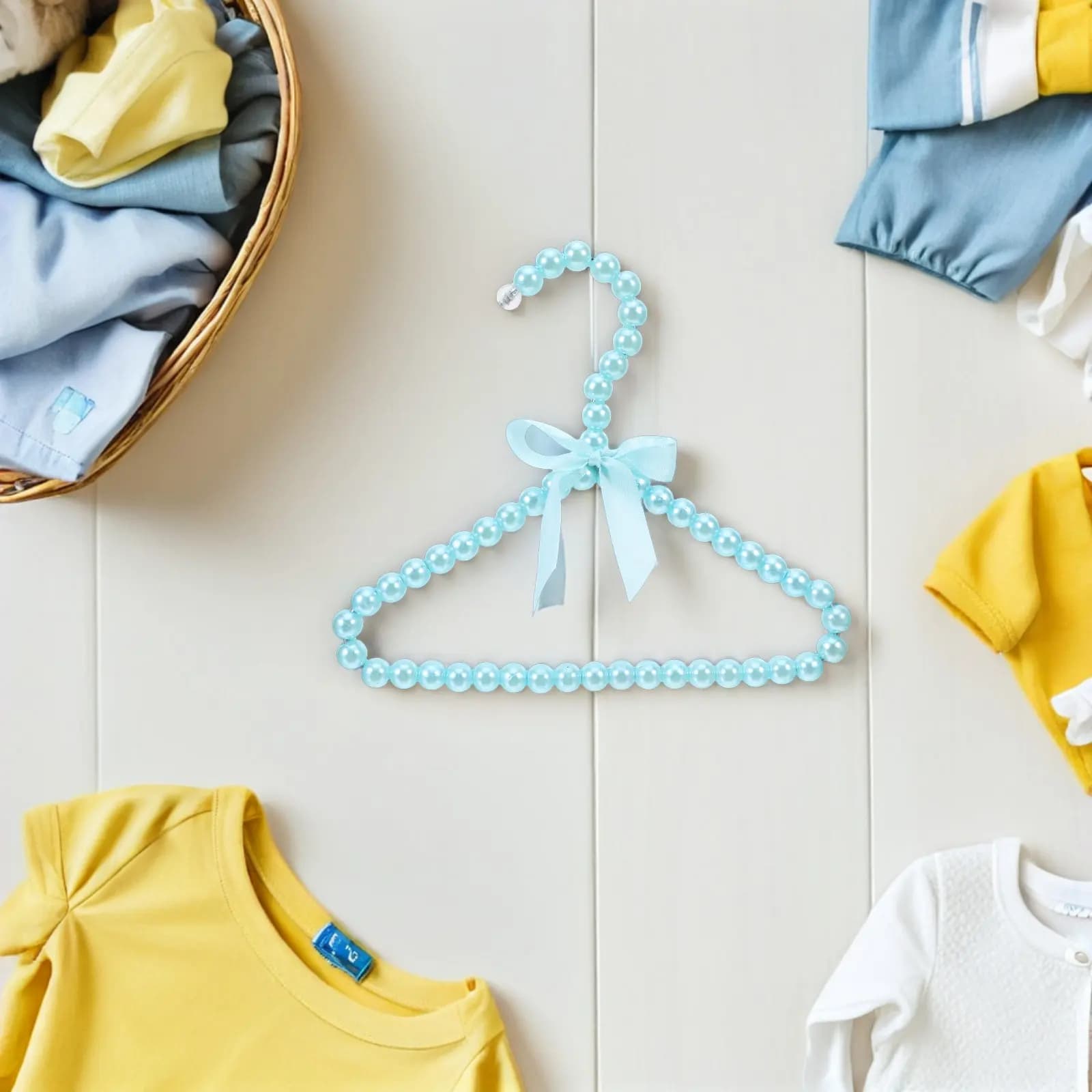 5Pcs Pearl Beaded Hangers Small Bow Clothes Hangers Wardrobe Organizer Decorative Plastic Closet