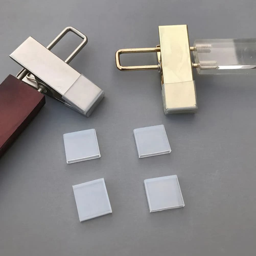 100 Pieces Anti-slip Silicone Covers Transparent for Dresses, Accessories for Dresses, Rubber Grips for Hanging Pants
