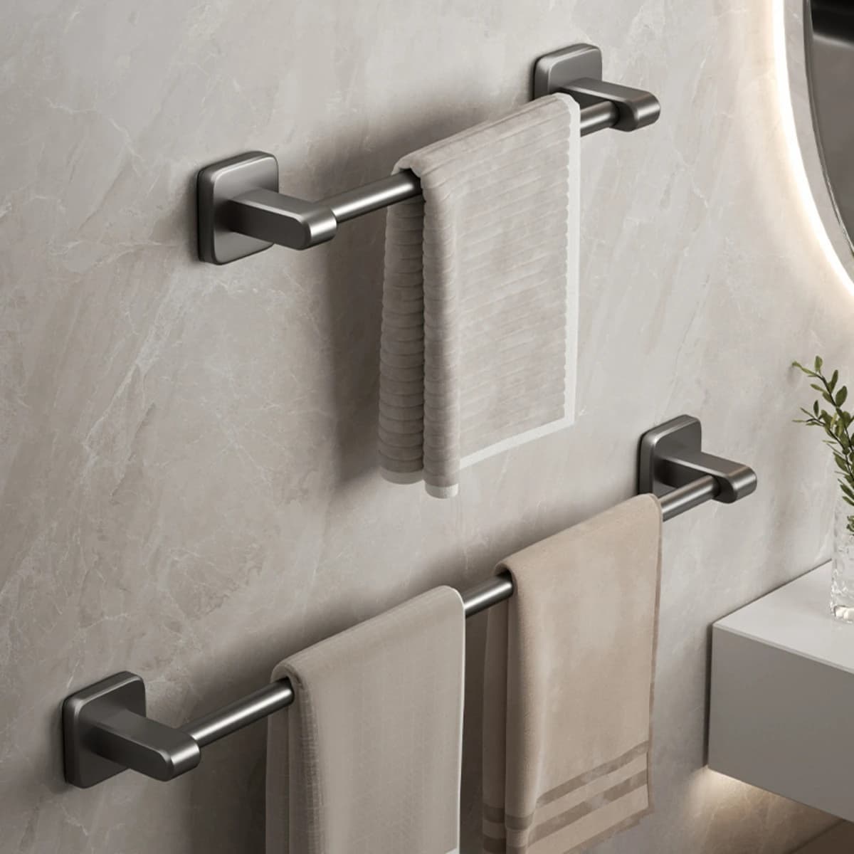 Portasciugamani in Alluminio Spaziale Autoadesivo Senza Foratura per Bagno e Cucina, Supporto per Asciugamani con Base in Plastica e Installazione Adesiva