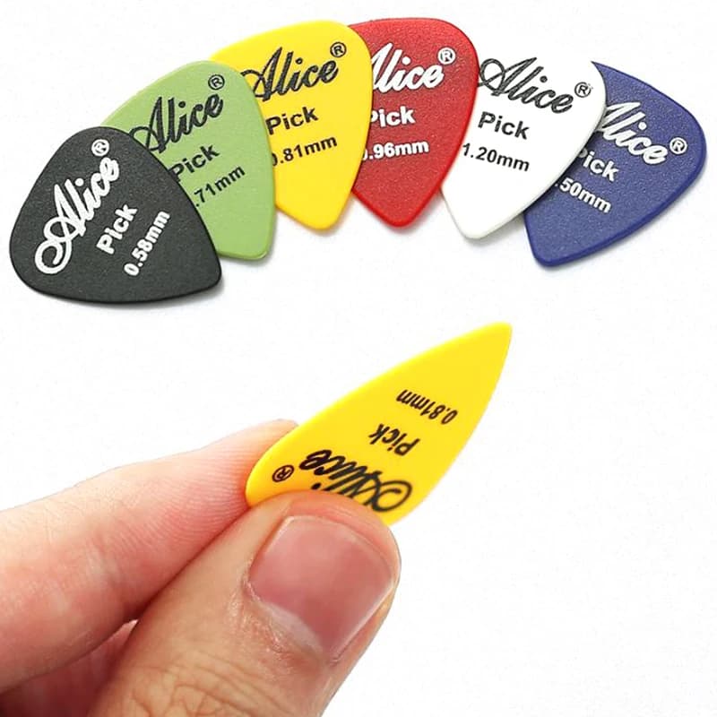 30/50PCS Plettri per chitarra colorati Confezione scatola portatile Spessore multiplo Mix Strumento musicale Pratica Accessorio per prestazioni ZYF