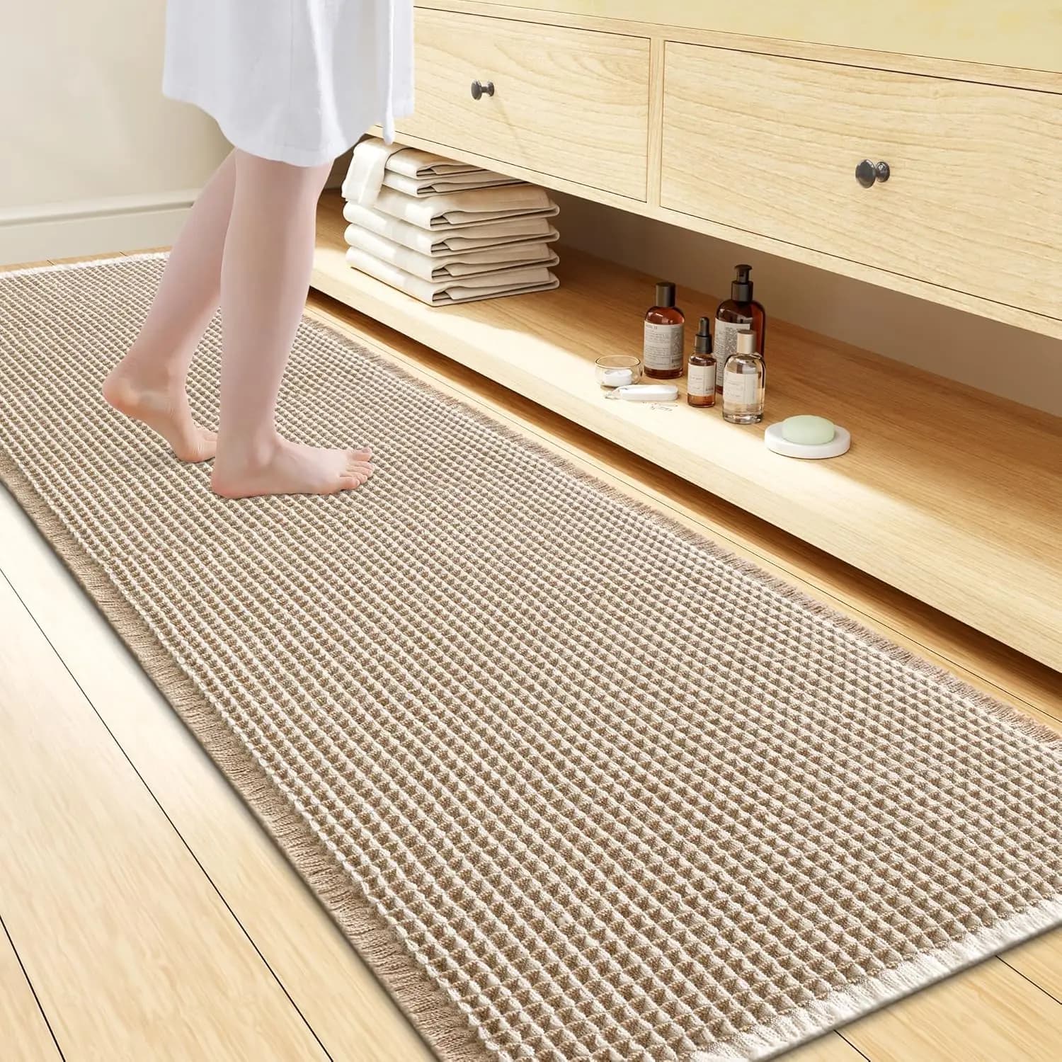 Tappetino da Bagno Extra Morbido e Assorbente, Antiscivolo ad Asciugatura Rapida per Vasca e Doccia, Marrone e Crema, Lavabile in Lavatrice