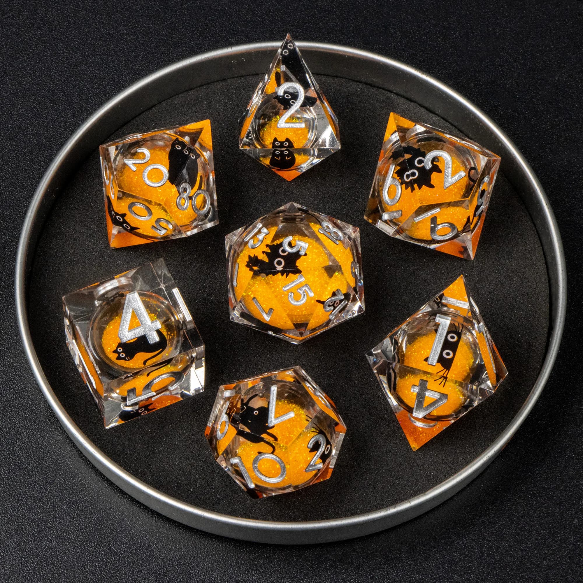 Set di Dadi in Resina con Nucleo Liquido e Bordi Affilati per Dungeons and Dragons, Set di Dadi D&D