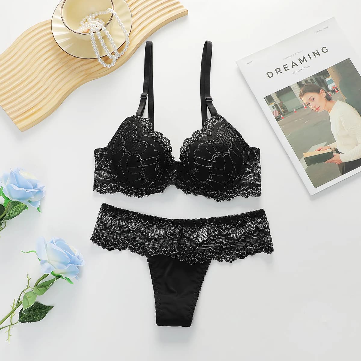 Set di biancheria intima sexy in pizzo ricamato da donna con anello in acciaio imbottito senza spalline Set di reggiseno con spalline regolabili Supporto push-up B6116