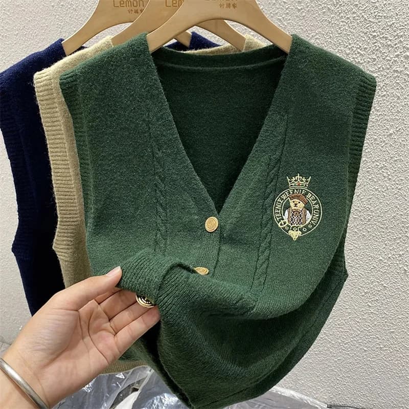 Nuovo orso ricamato lavorato a maglia allentato monopetto ricamato gilet da donna primavera Snd autunno nuovo gilet con scollo a V gilet sovrapposto