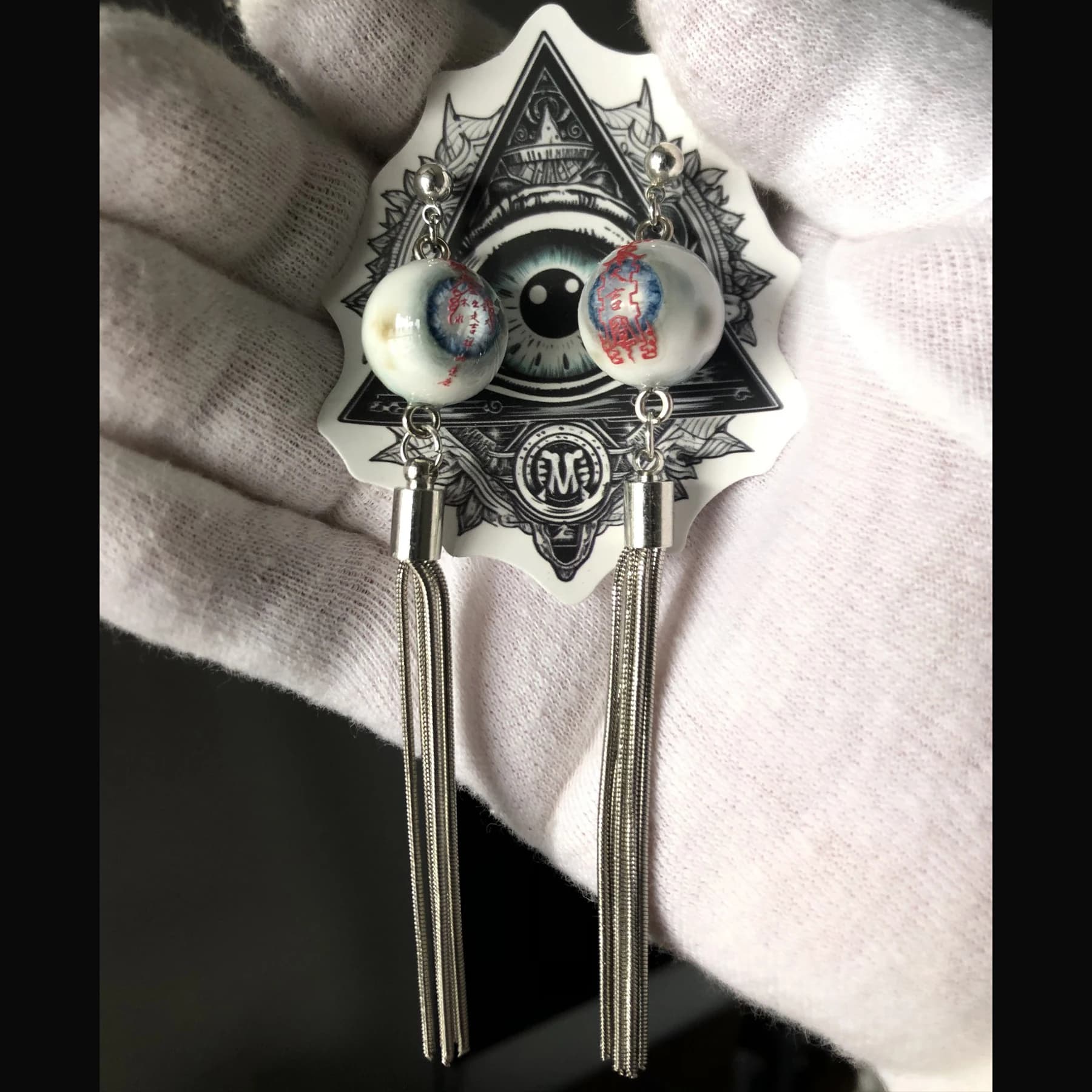 3159 Orecchini con bulbo oculare zombie bianco Nappa in metallo ciondola stile gotico Steampunk Estetica scura Vintage Unisex Halloween Cosplay
