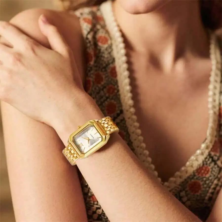 Orologio al Quarzo da Donna con Cassa Quadrata e Collana con Ciondolo a Cuore, Set di Gioielli alla Moda, Regalo Casual