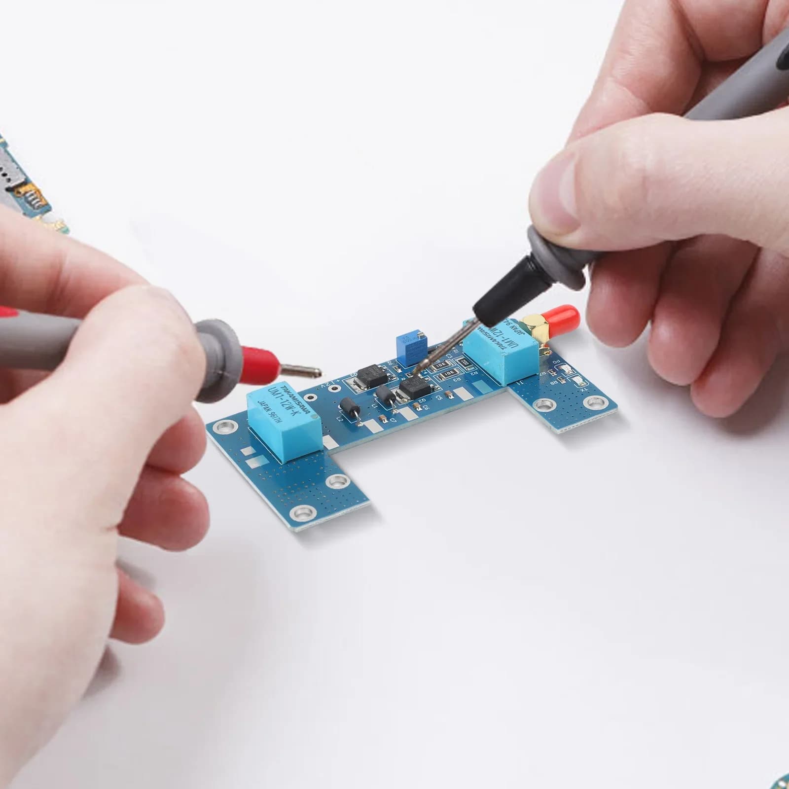 Comunicazione walkie-talkie Ricevitore UHF VHF RF Circuito di conversione di potenza automatizzato Circuito di alimentazione automatico Materiale ABS