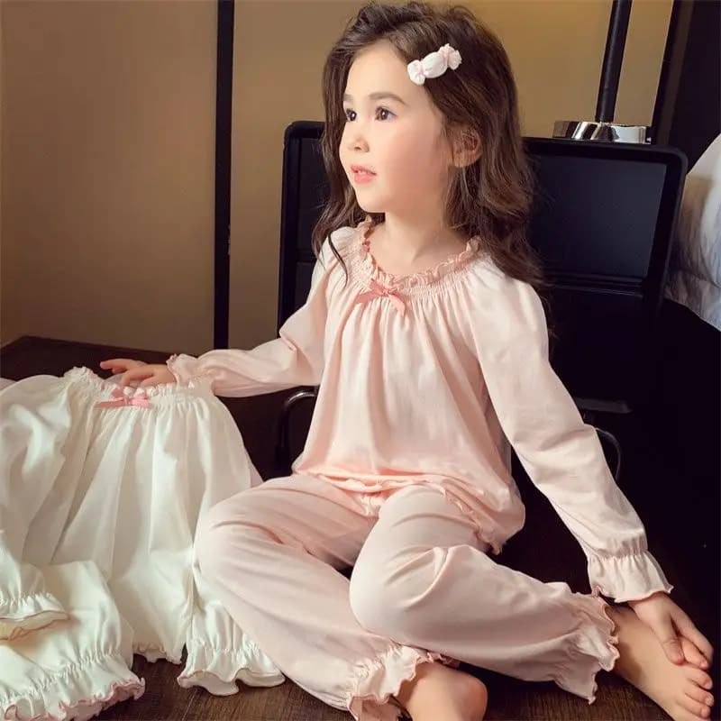 2025 Set pigiama autunnale per ragazza nuova Pantaloni eleganti a maniche lunghe Due pezzi Abbigliamento per la casa Indumenti da notte per bambini alla moda casual per bambini