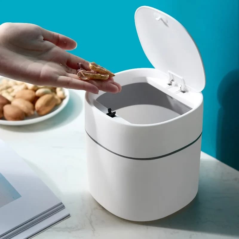 1 pz mini pattumiera da tavolo portatile - organizer da scrivania per ufficio domestico con coperchio portaoggetti multifunzionale piccolo cestino per rifiuti