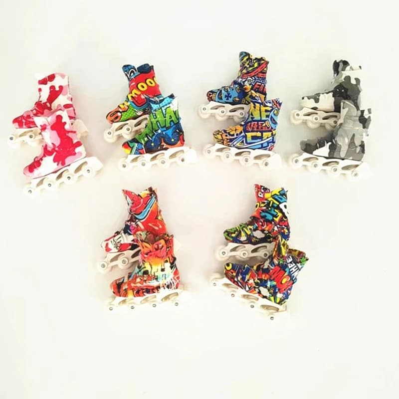 1 paio di scarpe da dito carino pattini da skate scooter bambola scarpa giocattolo tastiera sneaker mini pattini a rotelle pattini da ghiaccio