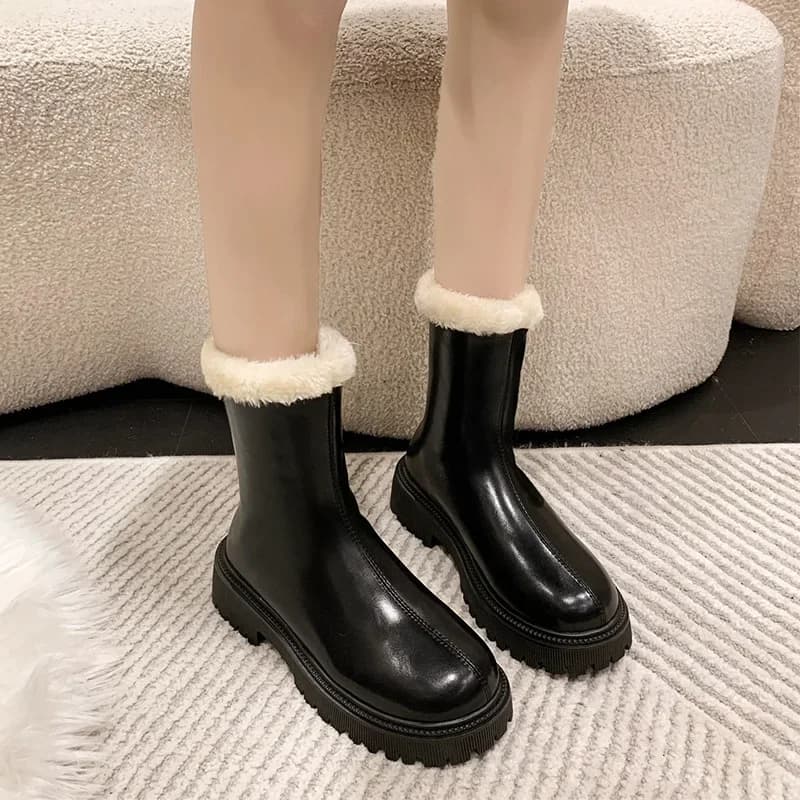 Stivaletti in peluche caldi da donna Comfort antiscivolo Scarpe di grandi dimensioni in cotone conciso Botas De Mujer 2025 Nuovo