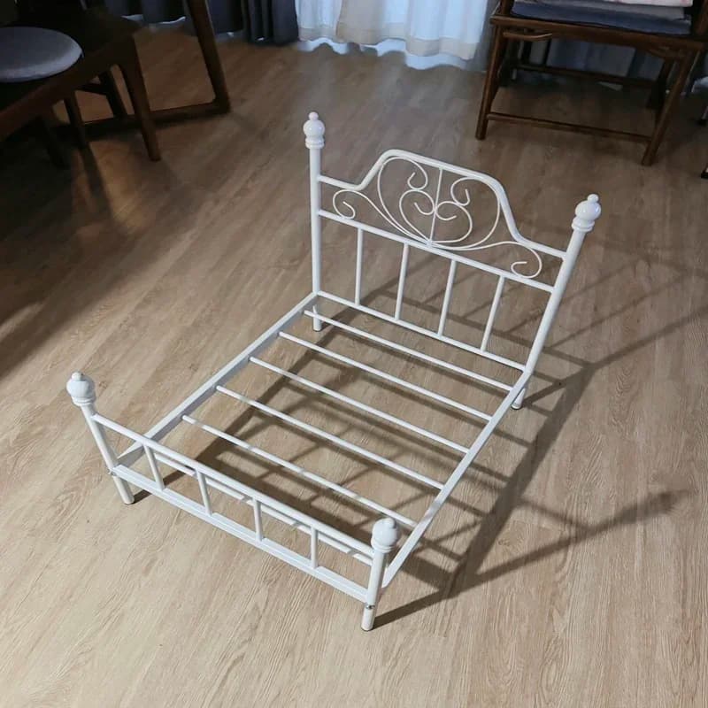 Letto per animali domestici in ferro battuto, rimovibile, lavabile, traspirante, per cani e gatti, letto da principessa per piccoli animali domestici. Elegante lettino per animali domestici