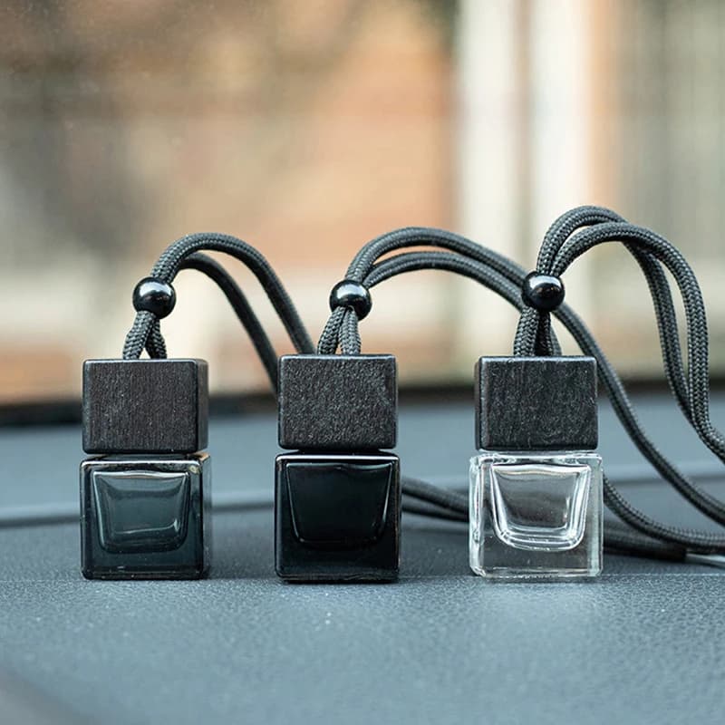 1 pcs dyed square cap black bottle empty auto oil diffuser essential fragrance deodorant perfume bottle ornament