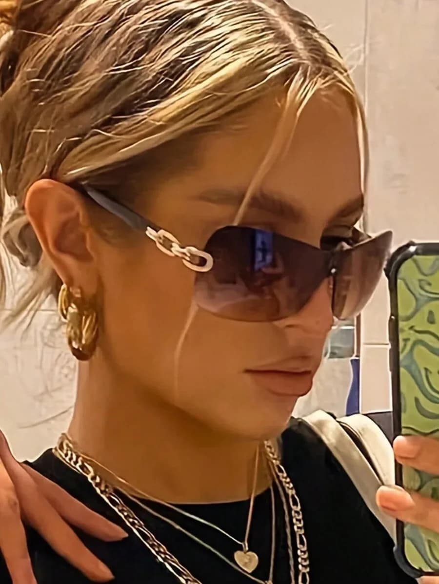 Occhiali da sole futuristici Y2K alla moda per donna