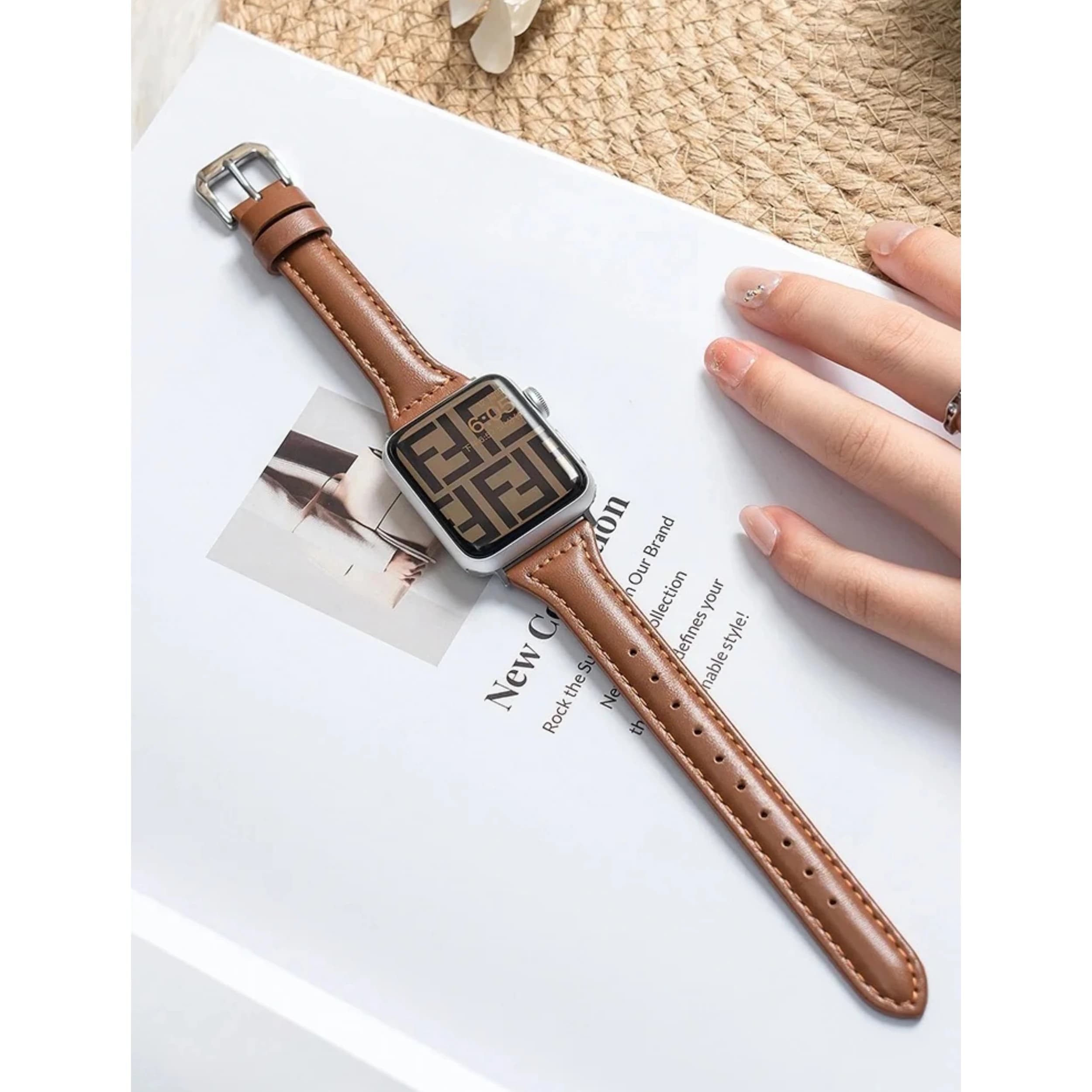 Apple Watch 44mm 40mm 41mm 45mm 42mm 49mm 44 45mm IWatch Series 8 7 SE 6 5 4 3 2 1 Women's Bracelet