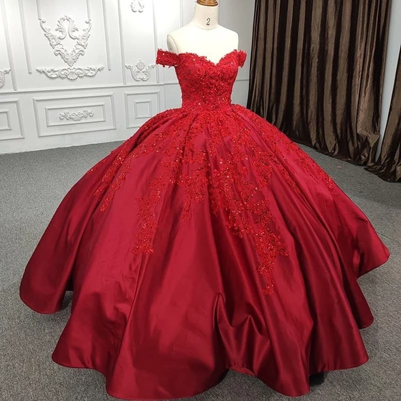 Abito da ballo rosso personalizzato Abito stile Quinceanera 2023 Applicazioni in pizzo che borda paillettes Abito da principessa dolce 16 Abiti da festa YQD251