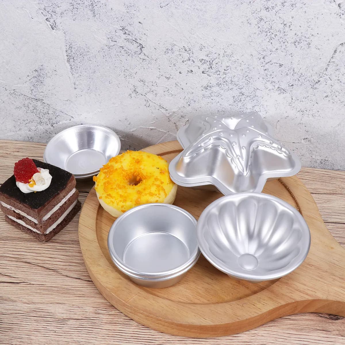 Set di 12 Stampi in Lega di Alluminio per Bagno Maria, Durevoli e Pratici, a Forma di Cuore, Petalo, Stella, per Torte, Budini e Dolci Fai da Te