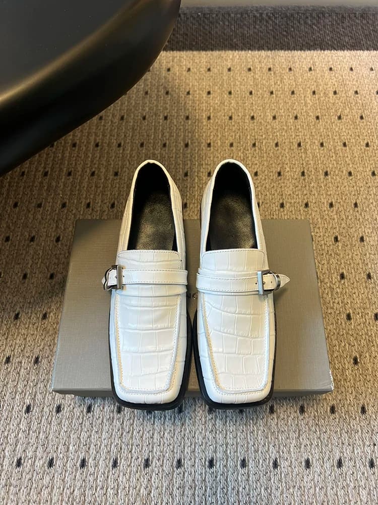 Spenneooy New Women's Shoes Autumn Winter, Design with Square Toe, Coccodrillo Motive, Comfortable White Moccassini and Casual