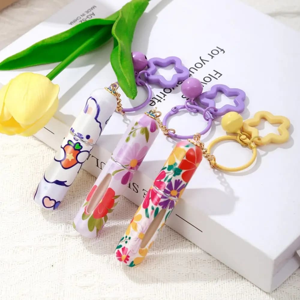 Simpatica mini bottiglia di profumo da 5 ml, bottiglia spray riutilizzabile a prova di perdite, atomizzatore spray, olio essenziale, alcol
